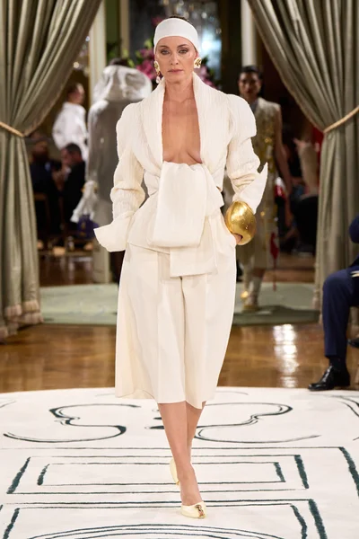Look 20